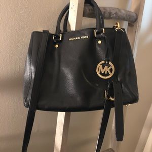 Michael kors purse